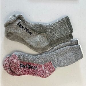 Smartwool Men's Gray and Pink Athletic Socks